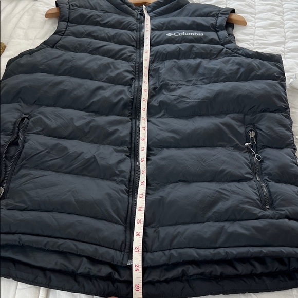 NWOT Columbia Men’s Black Puffer Vest Jacket - Picture 6 of 6
